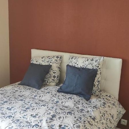 Aubigny Sur Nere Aparthotel ภายนอก รูปภาพ
