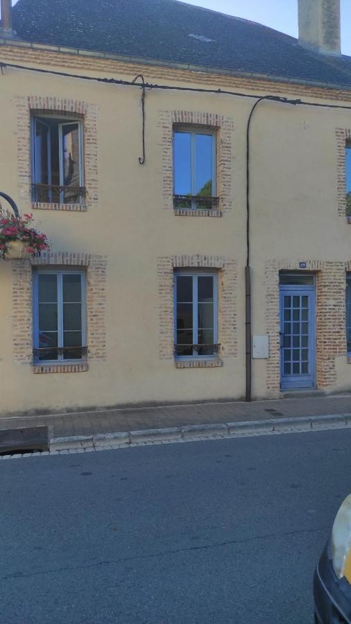 Aubigny Sur Nere Aparthotel ภายนอก รูปภาพ