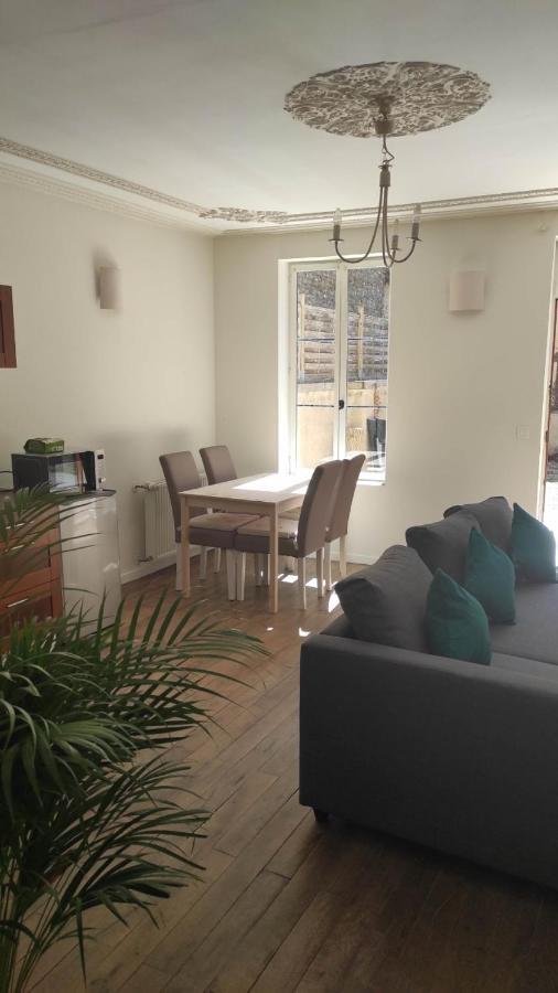Aubigny Sur Nere Aparthotel ภายนอก รูปภาพ